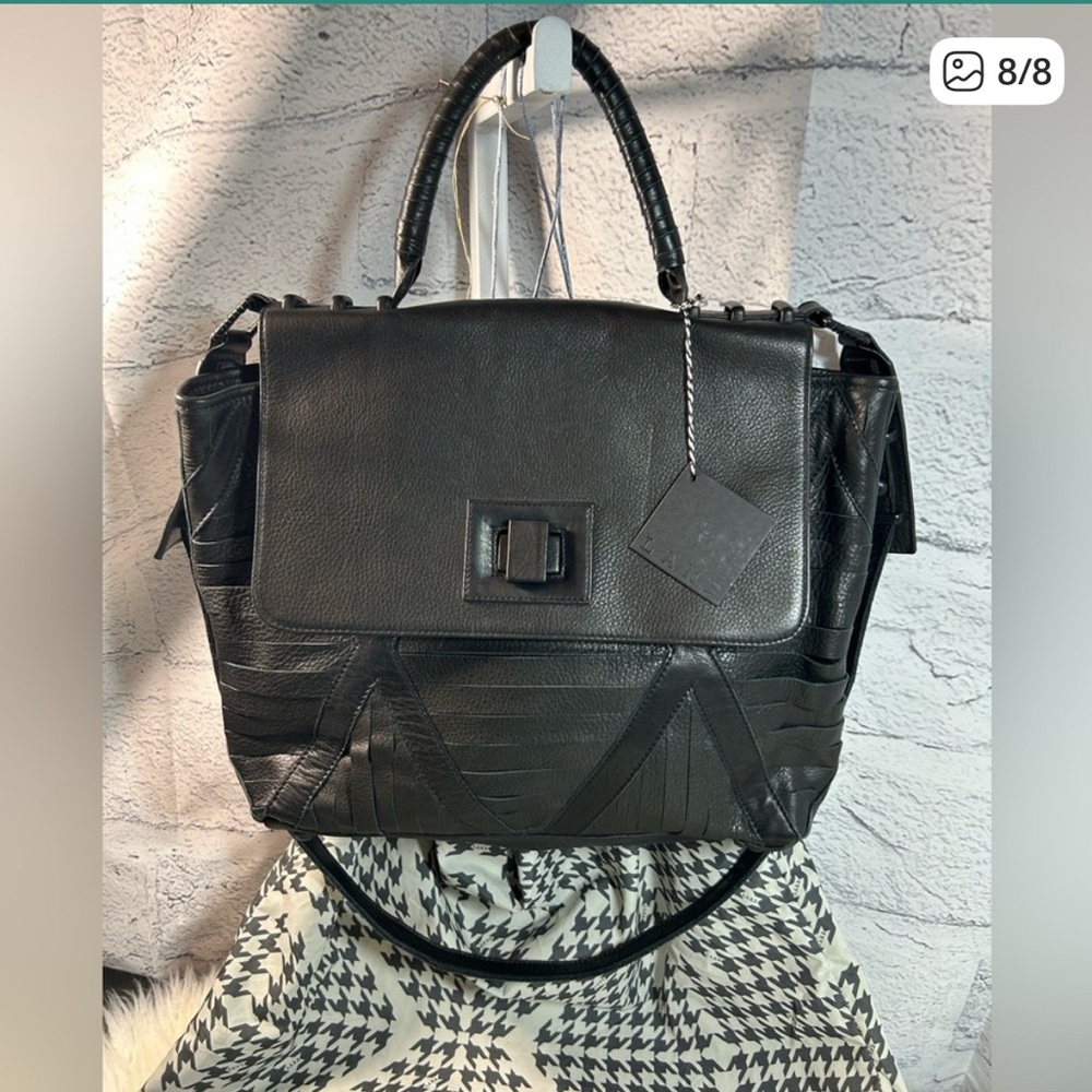 L.A.M.B. Designer Black 💯 Leather Handbag✨NWT✨